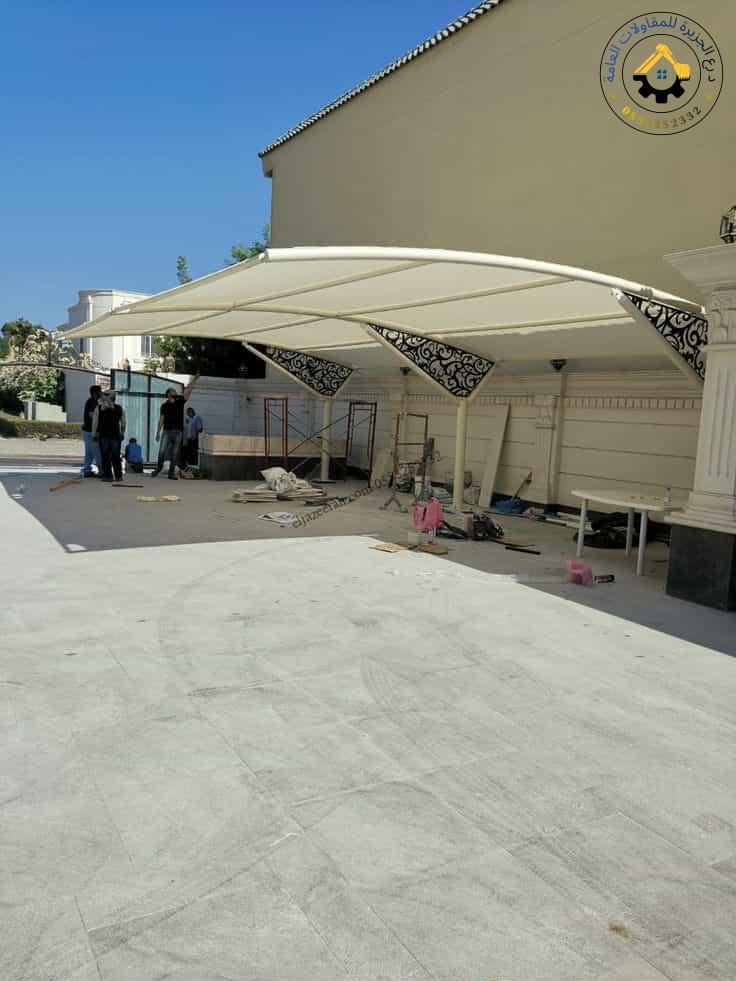 استخدامات مظلات سيارات حديثة في جدة